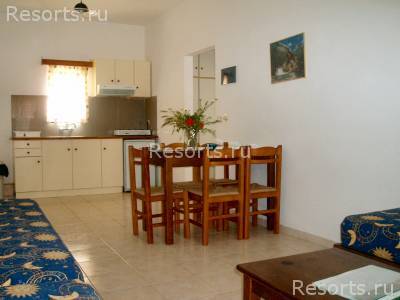 Alkionis Beach Hotel Apartments 8